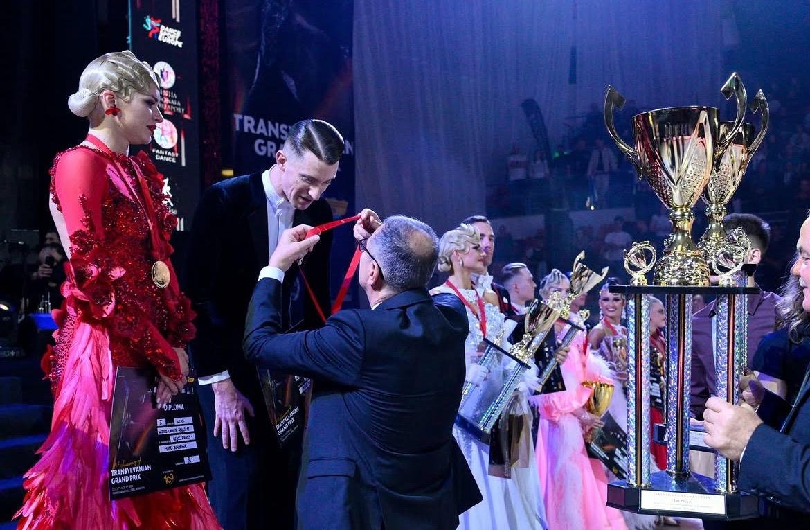 Rareș Cojoc e Andreea Matei campioni del mondo WDSF Adult Standard 2025